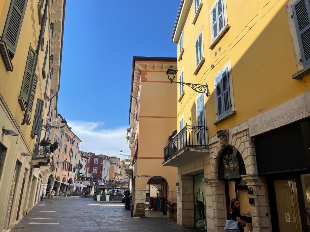 Desenzanoloft Le Petit Bijou - Restyling 2025 - Downtown Desenzano del Garda Exterior photo